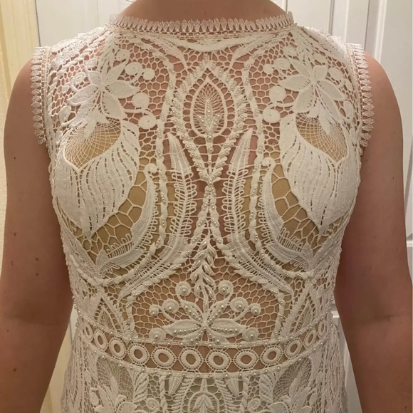 Boho lace wedding dress with beading - Picture 1 of 7